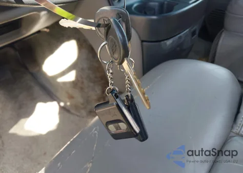 1999 Chevrolet Express from USA, damaged, VIN 1GBFG15R6X1016165